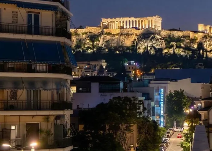 4 Family And Friends - Acropolis View